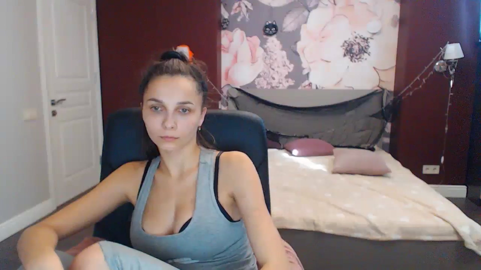 Gallery image thumbnail from Karina_Mils's myfreecams stream on, 10/23/2023, 10:33 image 2 of 20