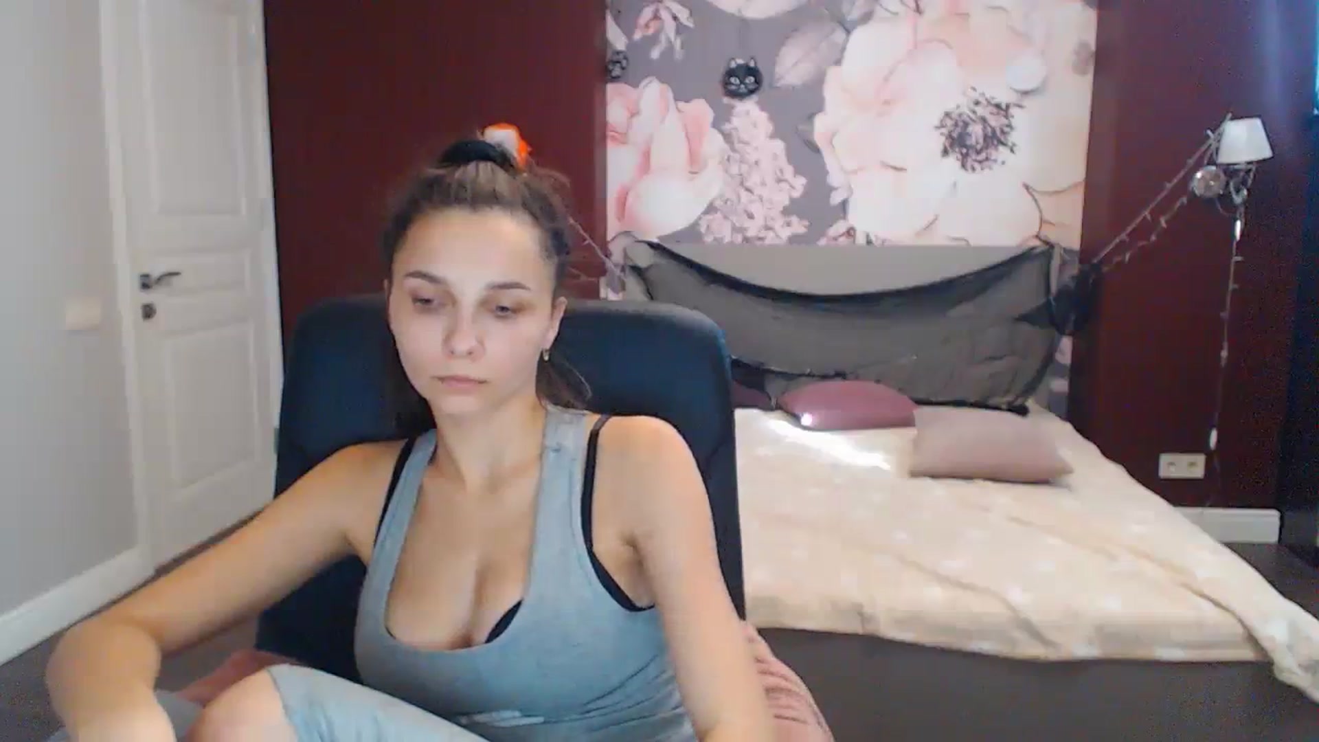 Gallery image thumbnail from Karina_Mils's myfreecams stream on, 10/23/2023, 10:33 image 4 of 20