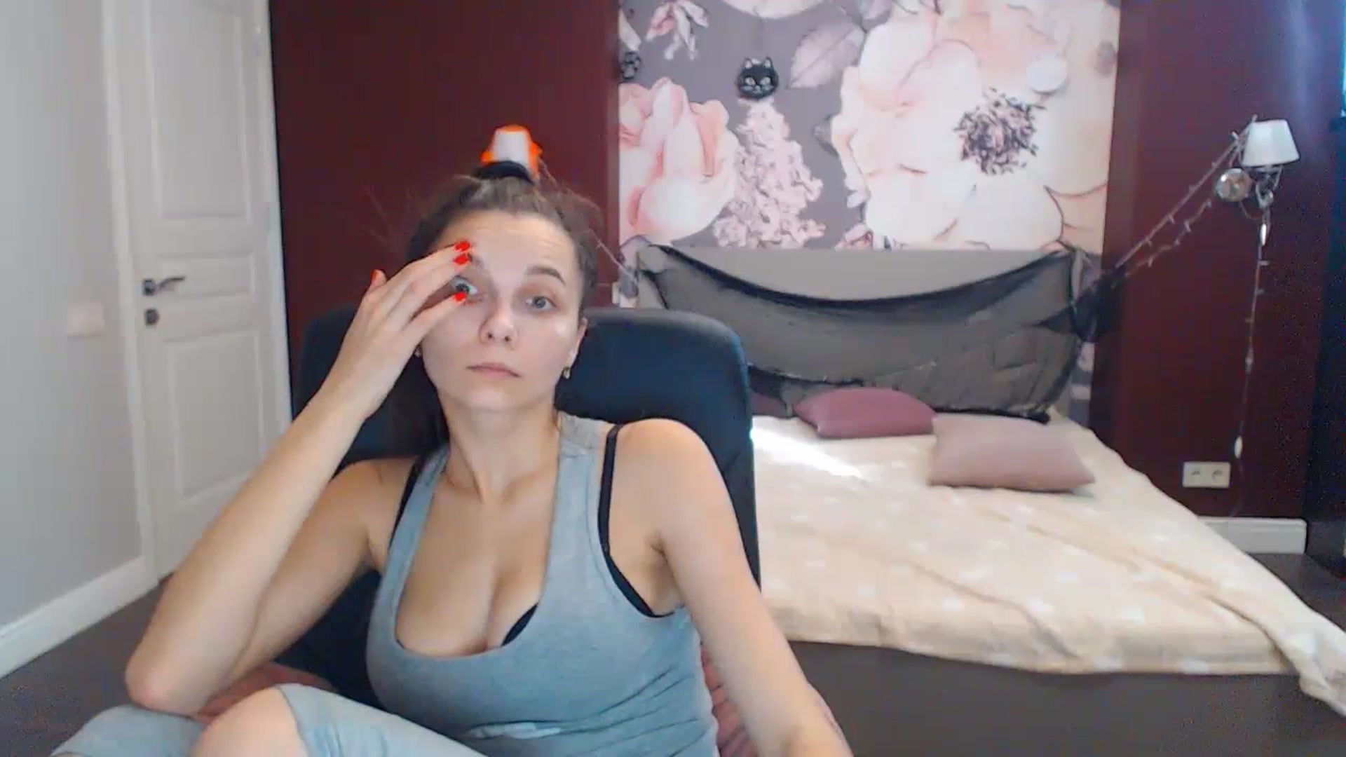 Gallery image thumbnail from Karina_Mils's myfreecams stream on, 10/23/2023, 10:33 image 20 of 20