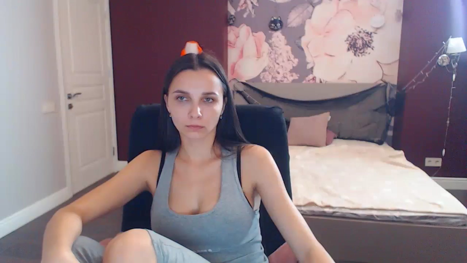 Gallery image thumbnail from Karina_Mils's myfreecams stream on, 10/28/2023, 13:06 image 1 of 20