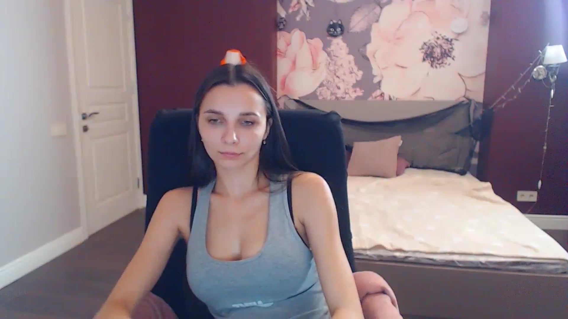 Gallery image thumbnail from Karina_Mils's myfreecams stream on, 10/28/2023, 13:06 image 20 of 20