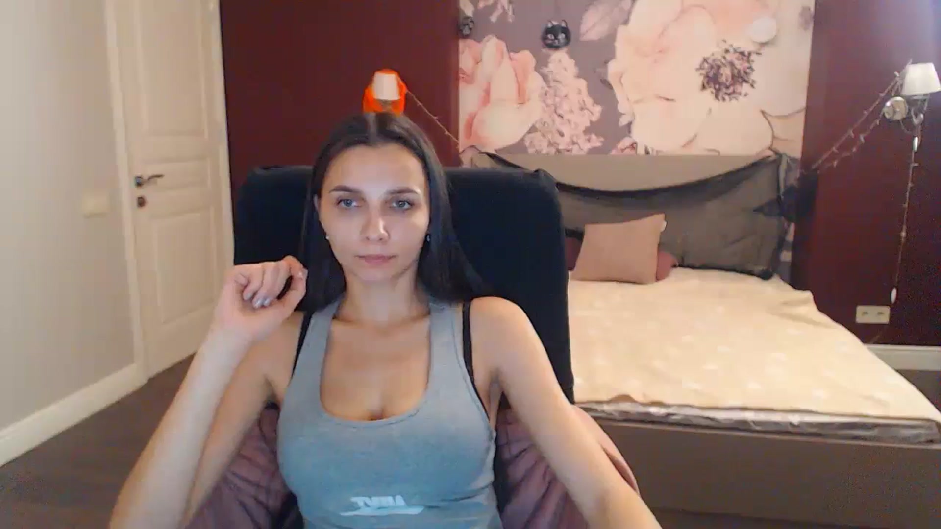 Gallery image thumbnail from Karina_Mils's myfreecams stream on, 10/28/2023, 14:20 image 15 of 20