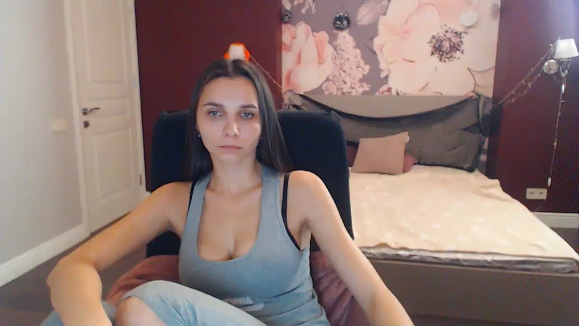Gallery image thumbnail from Karina_Mils's myfreecams stream on, 10/28/2023, 14:20 image 6 of 20