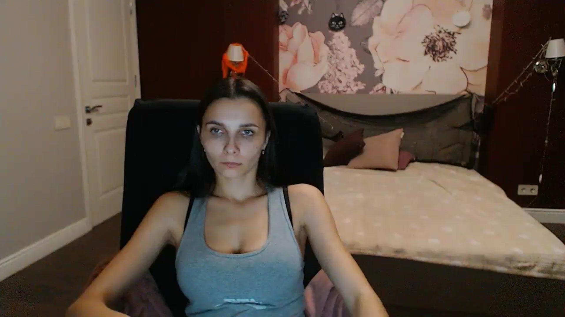 Gallery image thumbnail from Karina_Mils's myfreecams stream on, 10/28/2023, 16:01 image 2 of 20