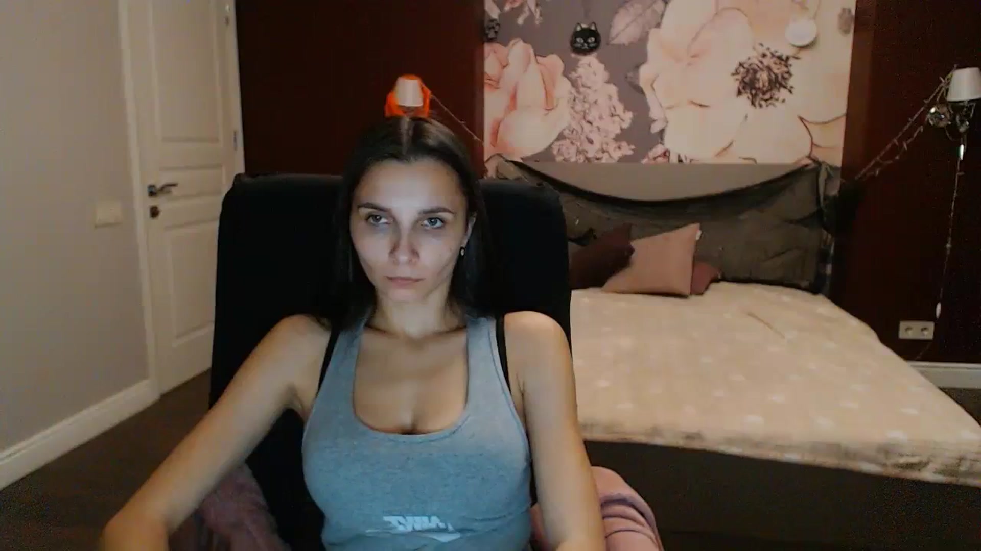 Gallery image thumbnail from Karina_Mils's myfreecams stream on, 10/28/2023, 16:01 image 1 of 20