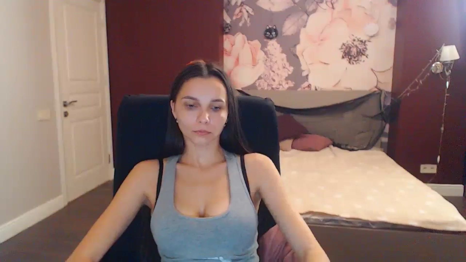 Gallery image thumbnail from Karina_Mils's myfreecams stream on, 10/29/2023, 14:01 image 16 of 20