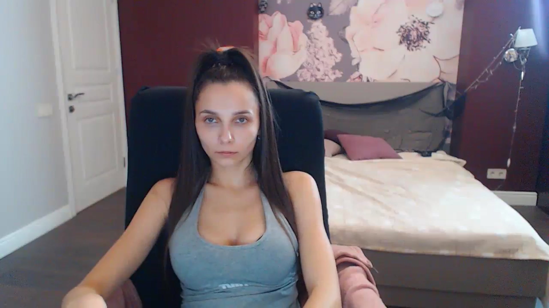 Gallery image thumbnail from Karina_Mils's myfreecams stream on, 10/30/2023, 11:33 image 16 of 20