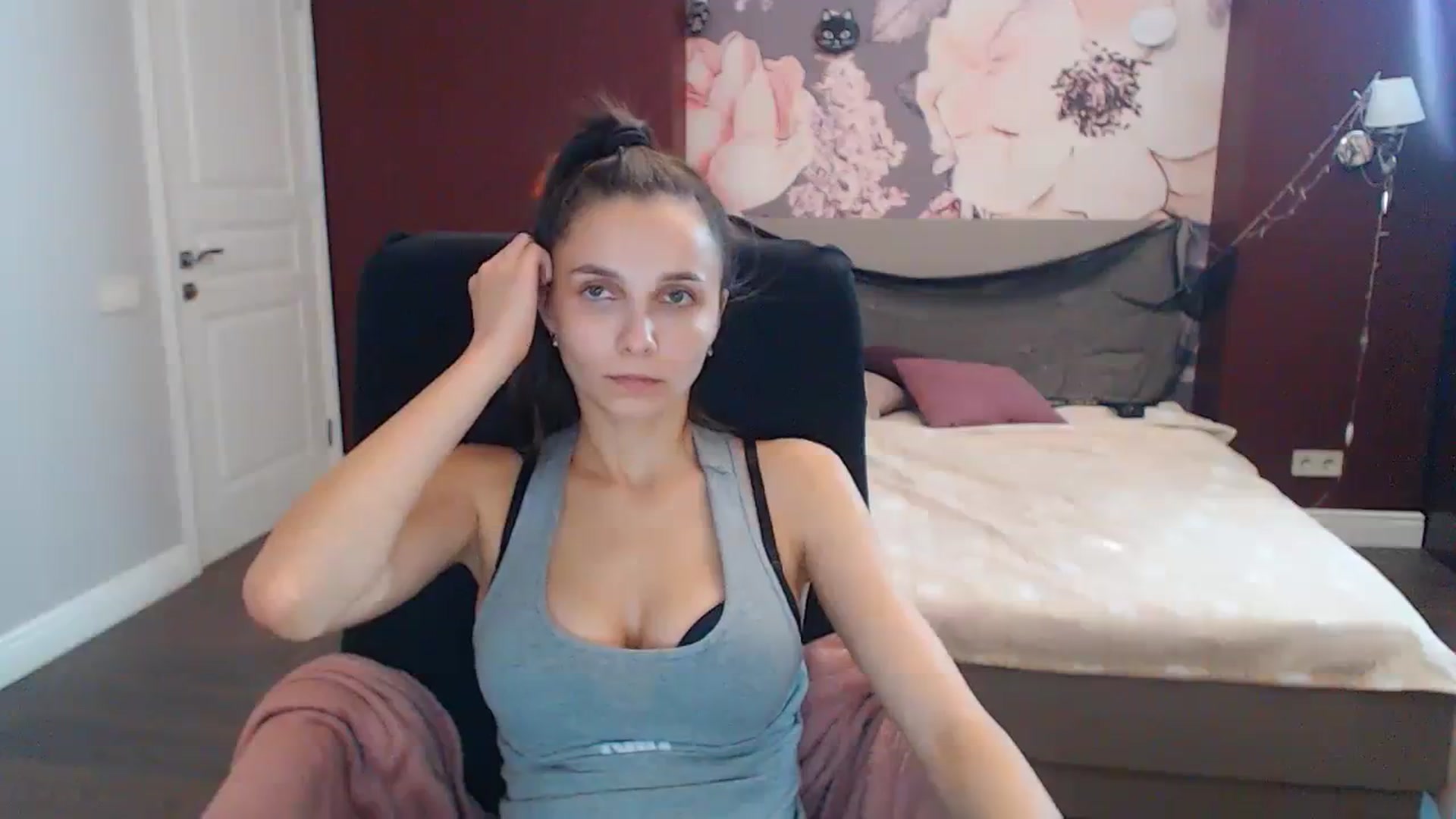 Gallery image thumbnail from Karina_Mils's myfreecams stream on, 10/30/2023, 11:33 image 4 of 20