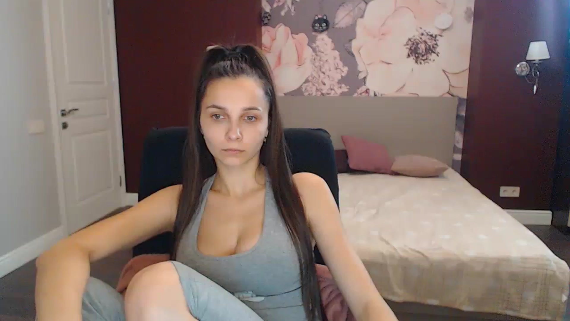 Gallery image thumbnail from Karina_Mils's myfreecams stream on, 11/05/2023, 13:35 image 3 of 20