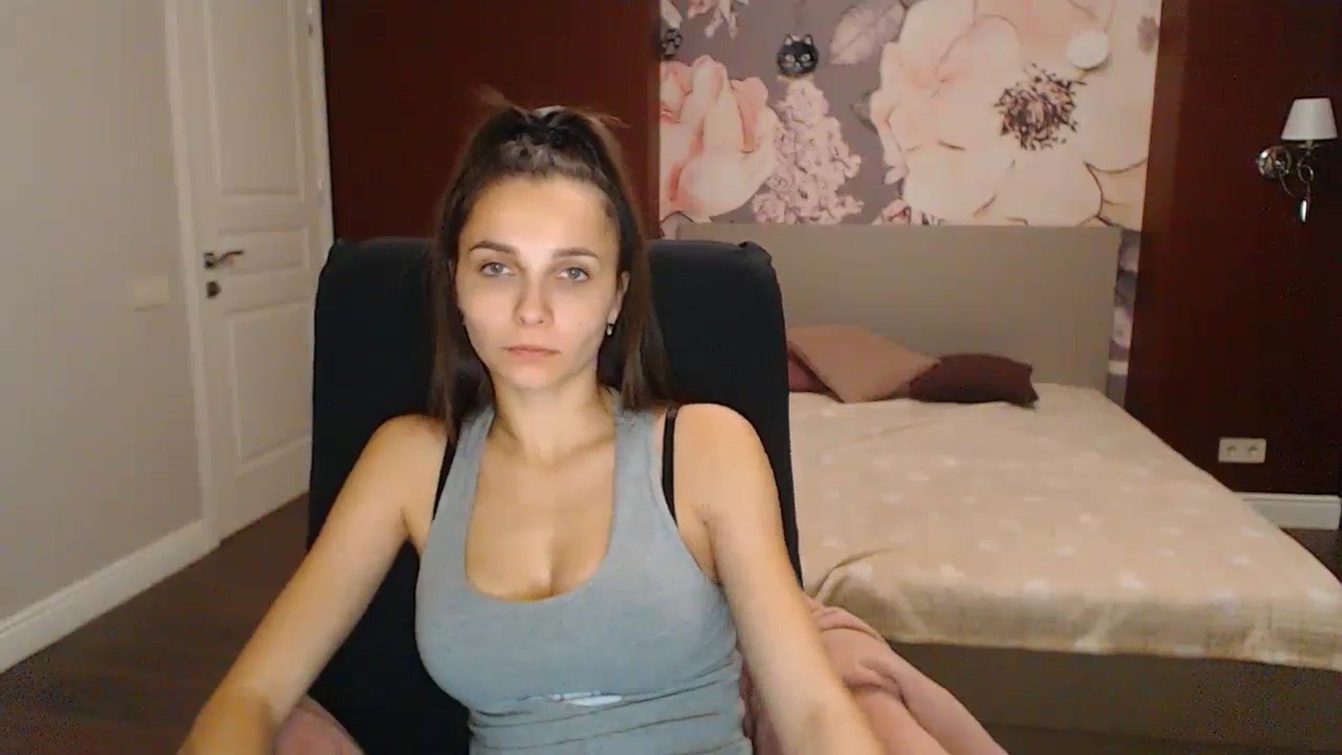 Gallery image thumbnail from Karina_Mils's myfreecams stream on, 11/11/2023, 10:15 image 15 of 20