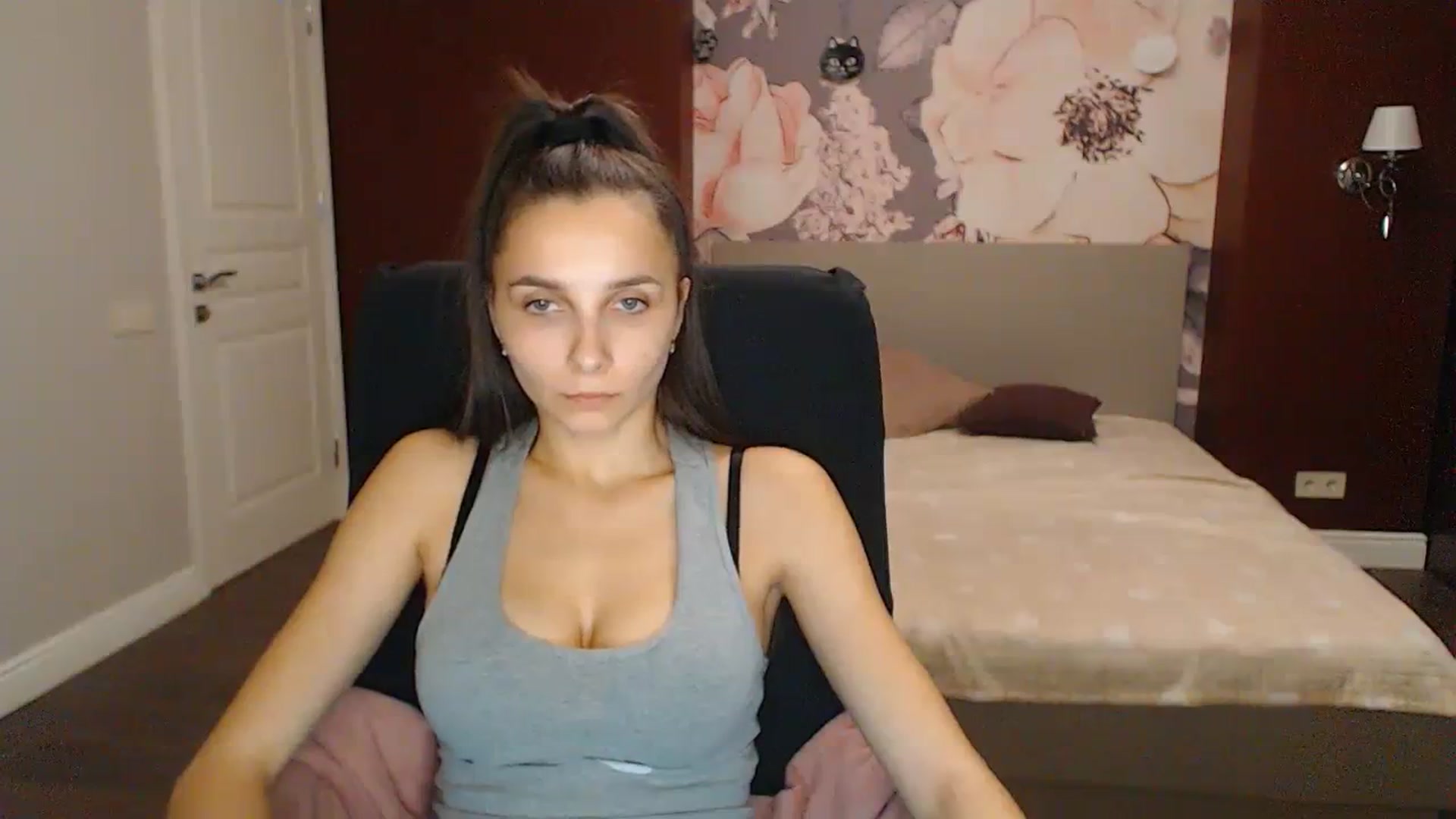 Gallery image thumbnail from Karina_Mils's myfreecams stream on, 11/11/2023, 14:55 image 12 of 20