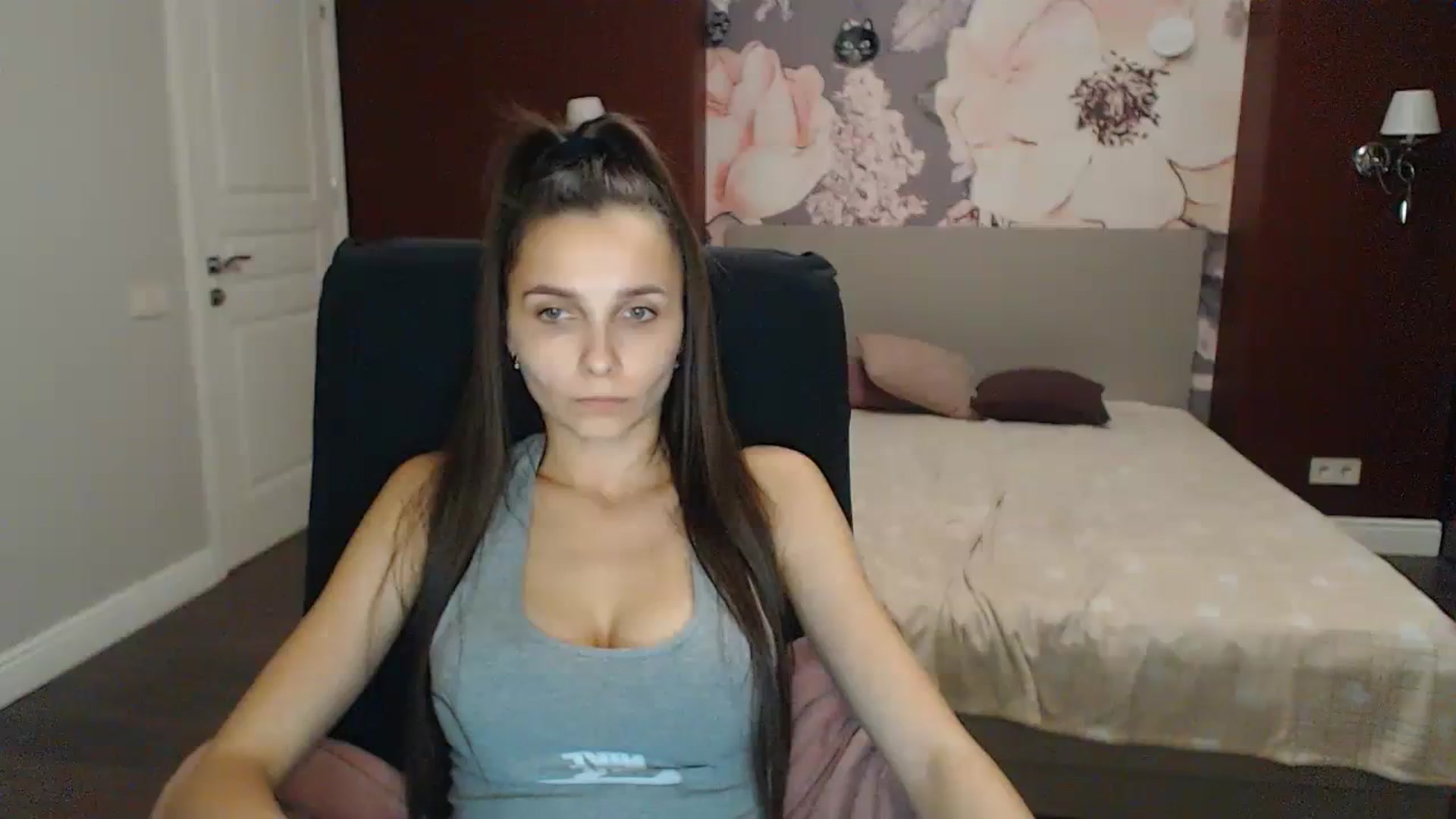 Gallery image thumbnail from Karina_Mils's myfreecams stream on, 11/11/2023, 19:42 image 1 of 20