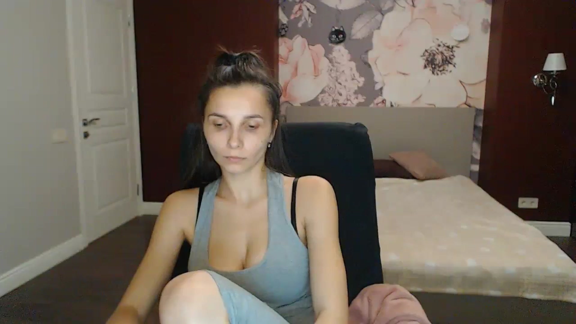 Gallery image thumbnail from Karina_Mils's myfreecams stream on, 11/12/2023, 15:21 image 20 of 20