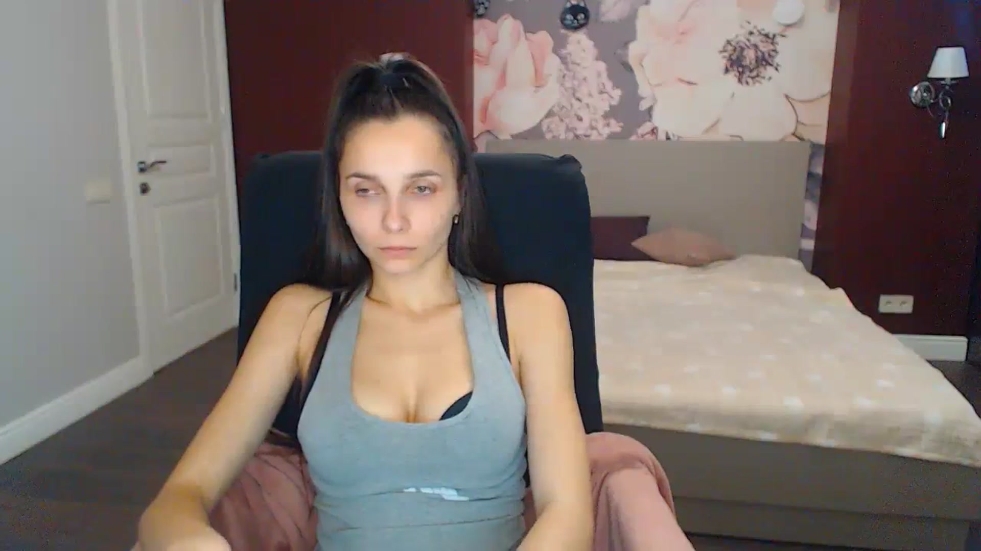 Gallery image thumbnail from Karina_Mils's myfreecams stream on, 11/13/2023, 07:56 image 2 of 20