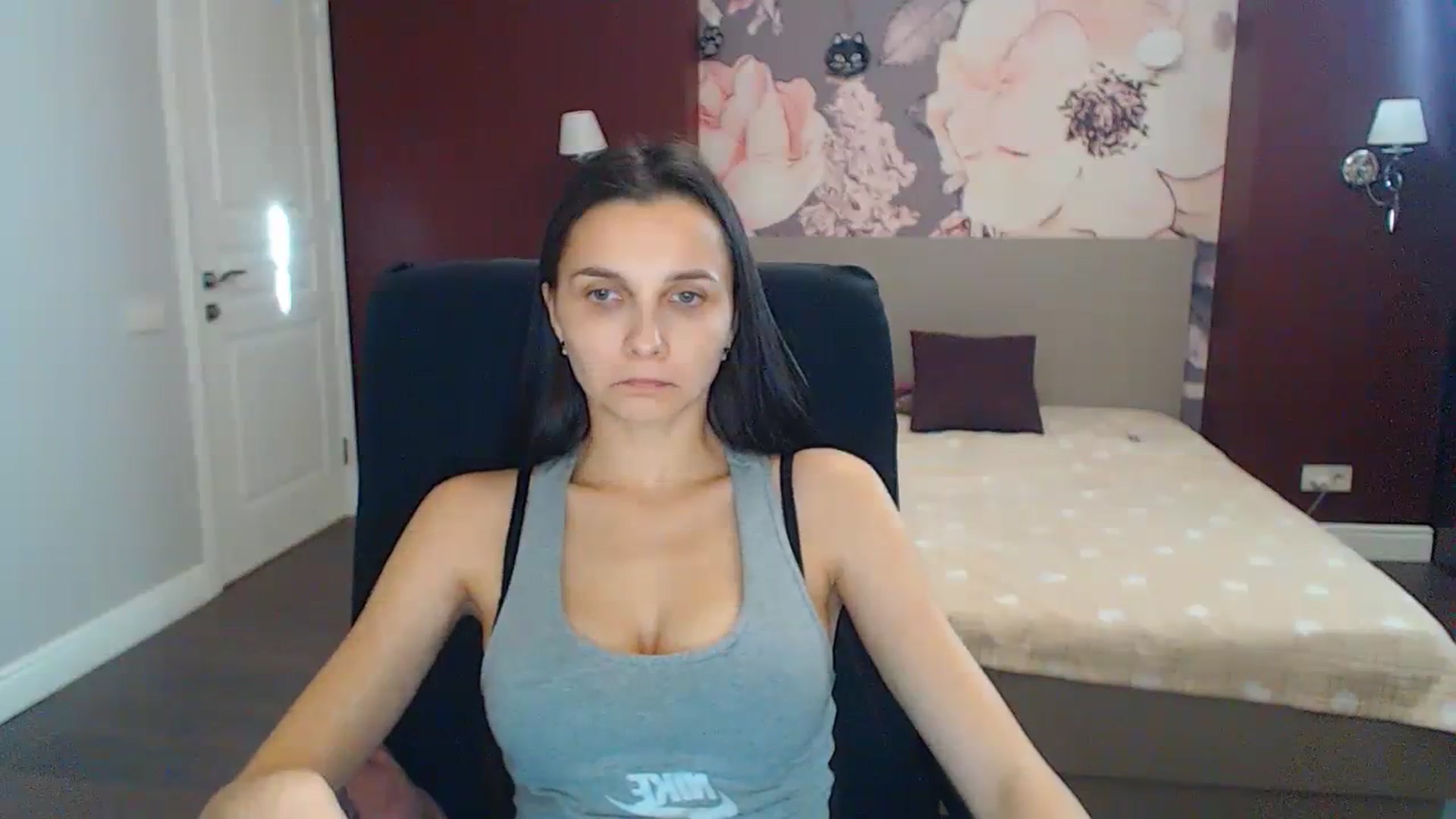 Gallery image thumbnail from Karina_Mils's myfreecams stream on, 11/20/2023, 12:09 image 19 of 20