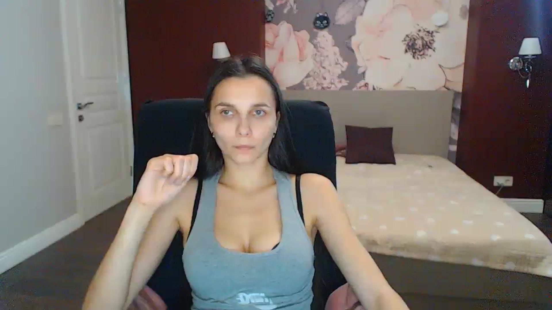 Gallery image thumbnail from Karina_Mils's myfreecams stream on, 11/20/2023, 12:09 image 15 of 20