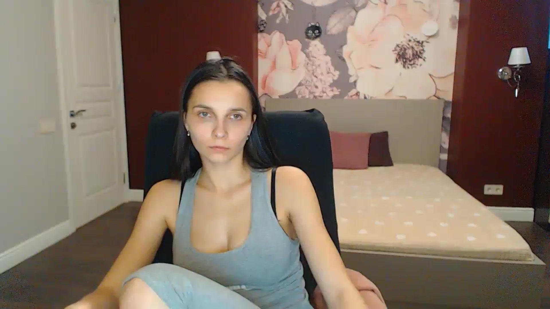 Gallery image thumbnail from Karina_Mils's myfreecams stream on, 11/23/2023, 10:42 image 18 of 20