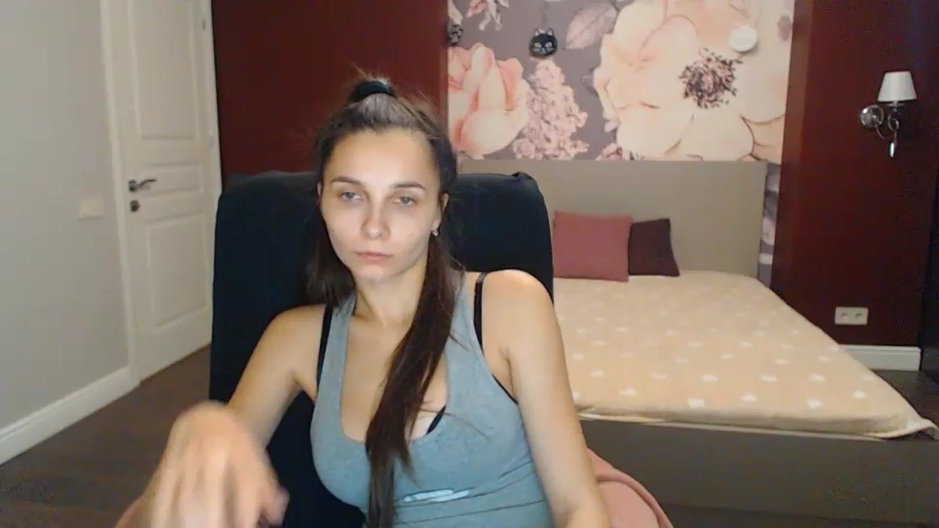 Gallery image thumbnail from Karina_Mils's myfreecams stream on, 11/24/2023, 11:59 image 6 of 20