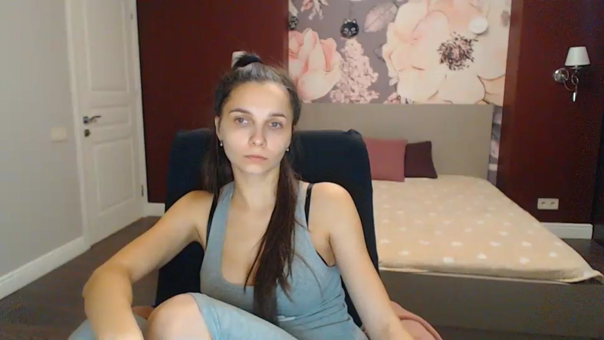 Gallery image thumbnail from Karina_Mils's myfreecams stream on, 11/24/2023, 11:59 image 1 of 20
