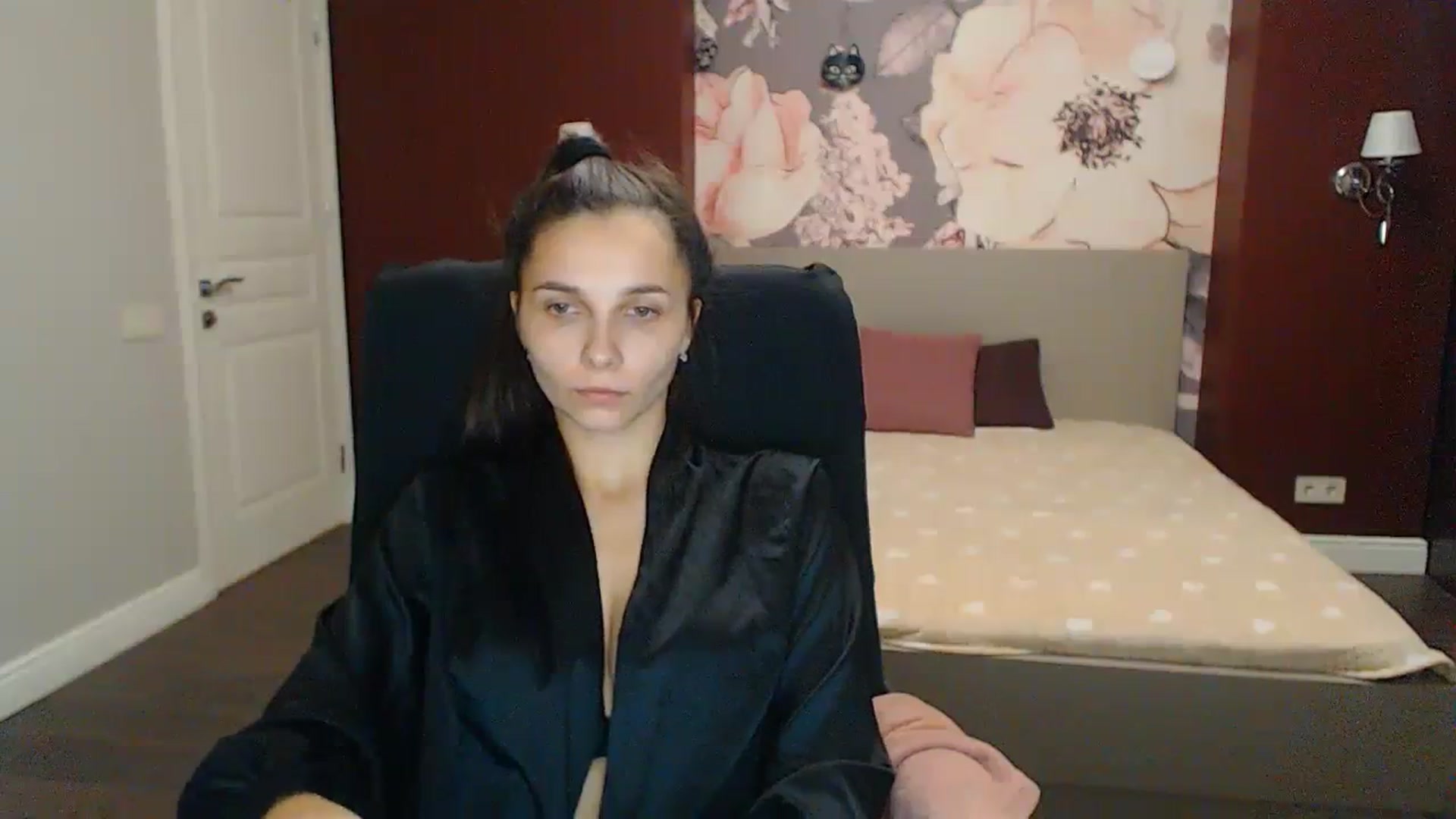 Gallery image thumbnail from Karina_Mils's myfreecams stream on, 11/24/2023, 11:59 image 19 of 20