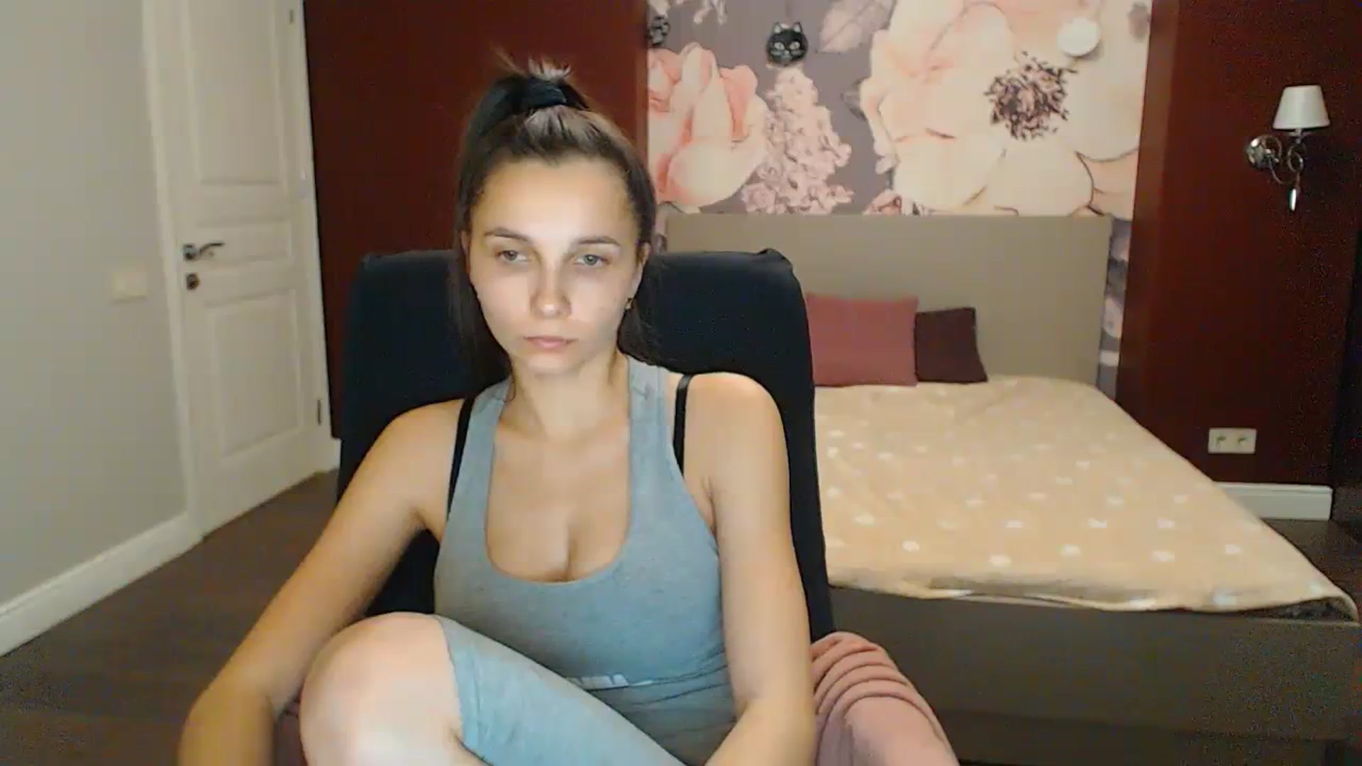 Gallery image thumbnail from Karina_Mils's myfreecams stream on, 11/24/2023, 16:34 image 8 of 20
