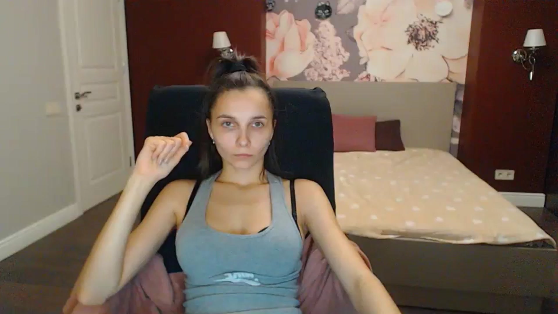 Gallery image thumbnail from Karina_Mils's myfreecams stream on, 11/24/2023, 19:07 image 20 of 20