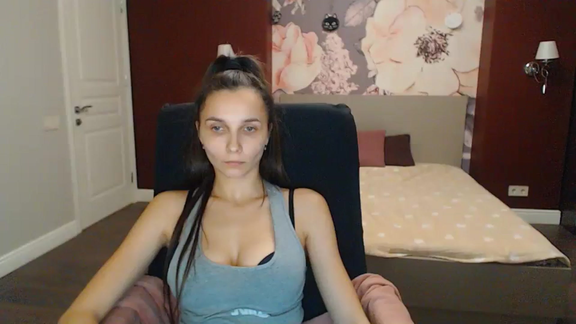 Gallery image thumbnail from Karina_Mils's myfreecams stream on, 11/24/2023, 21:18 image 9 of 20