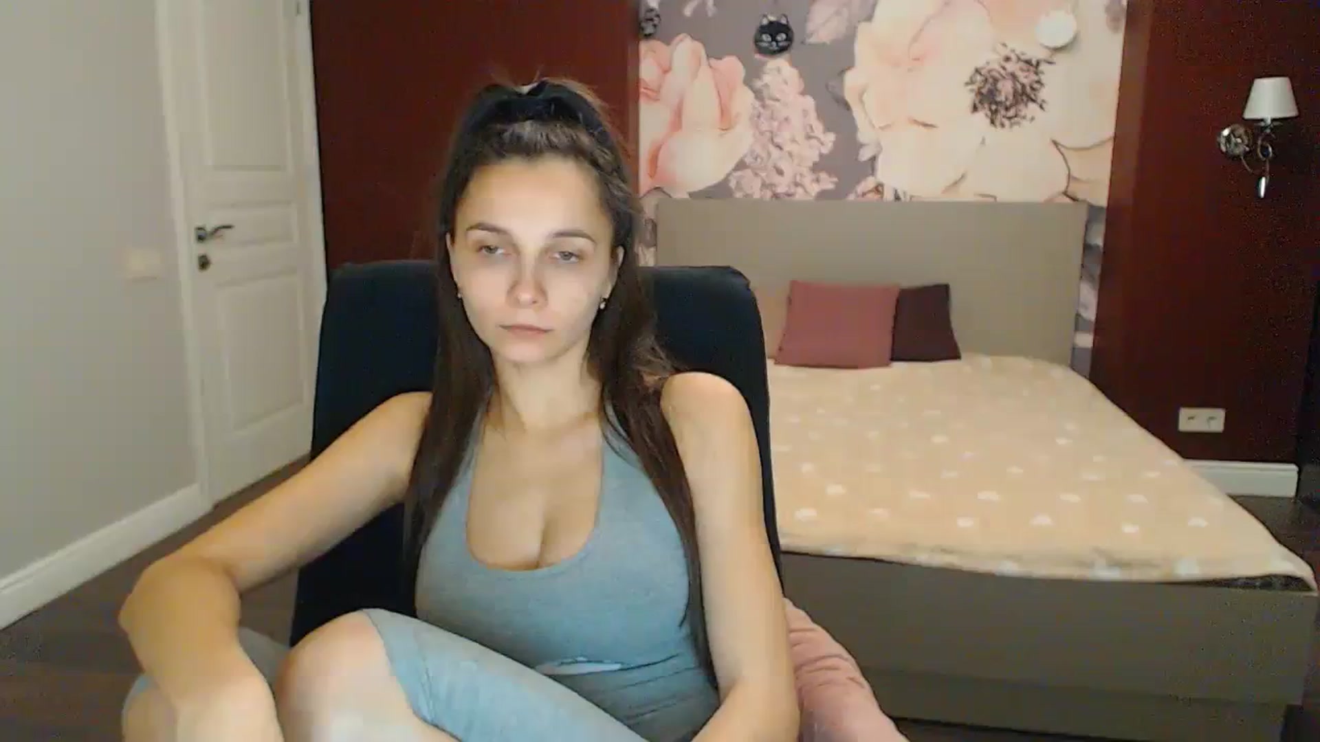 Gallery image thumbnail from Karina_Mils's myfreecams stream on, 11/25/2023, 13:55 image 2 of 20