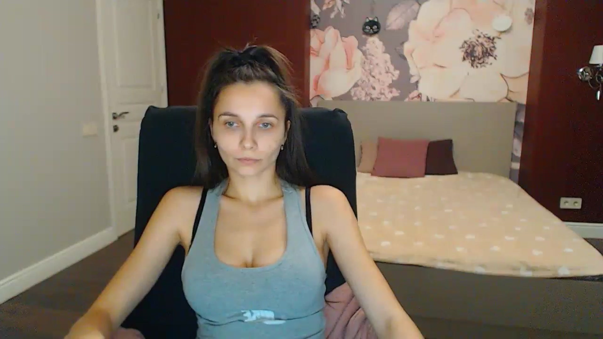 Gallery image thumbnail from Karina_Mils's myfreecams stream on, 11/25/2023, 16:24 image 5 of 20