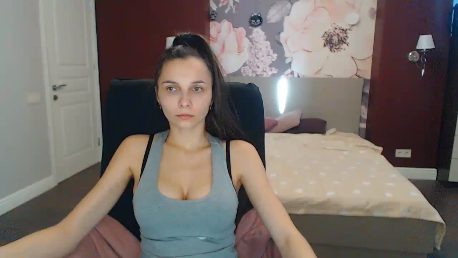 Gallery image thumbnail from Karina_Mils's myfreecams stream on, 11/30/2023, 10:31 image 2 of 20