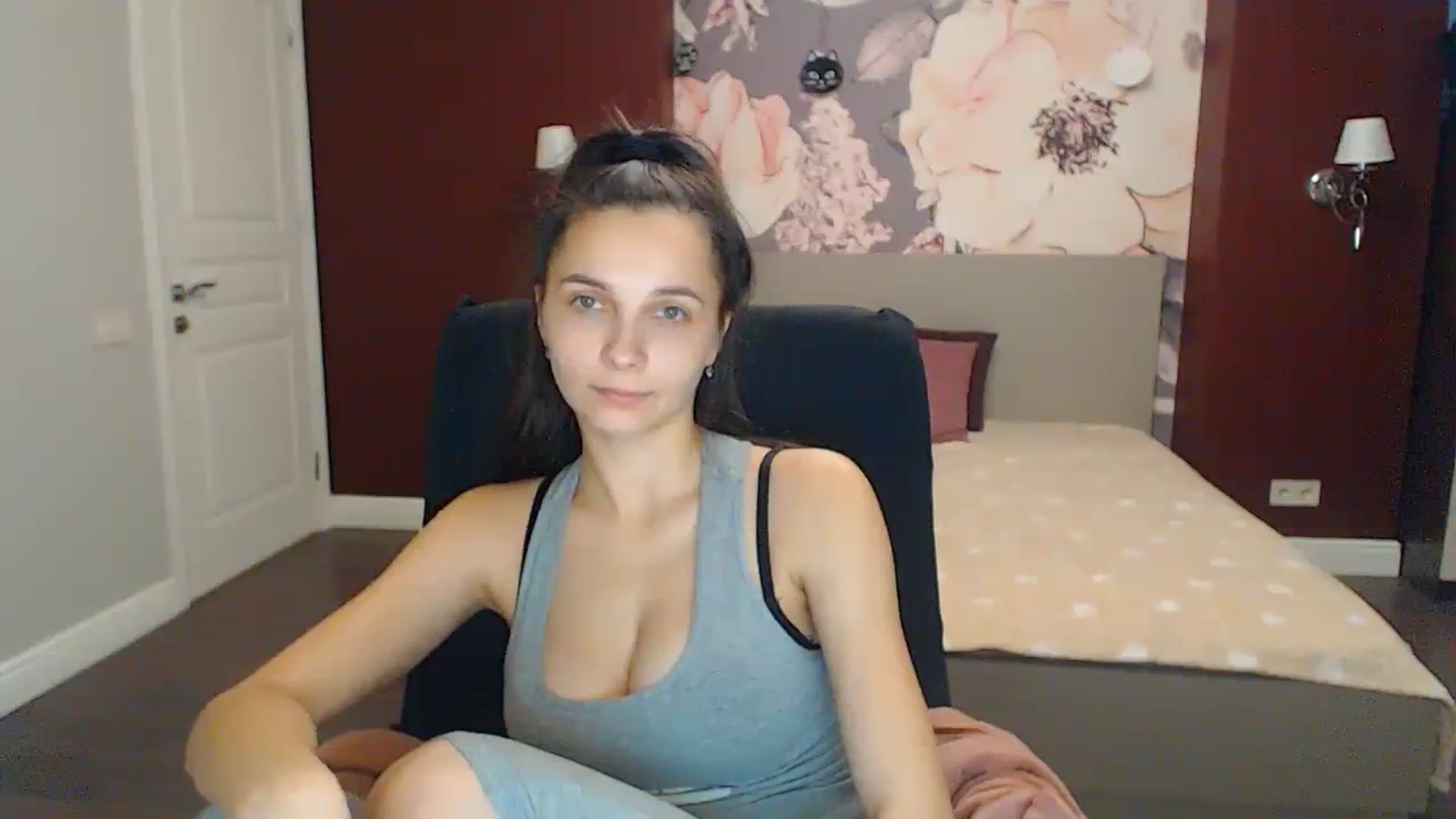 Gallery image thumbnail from Karina_Mils's myfreecams stream on, 12/03/2023, 11:03 image 20 of 20