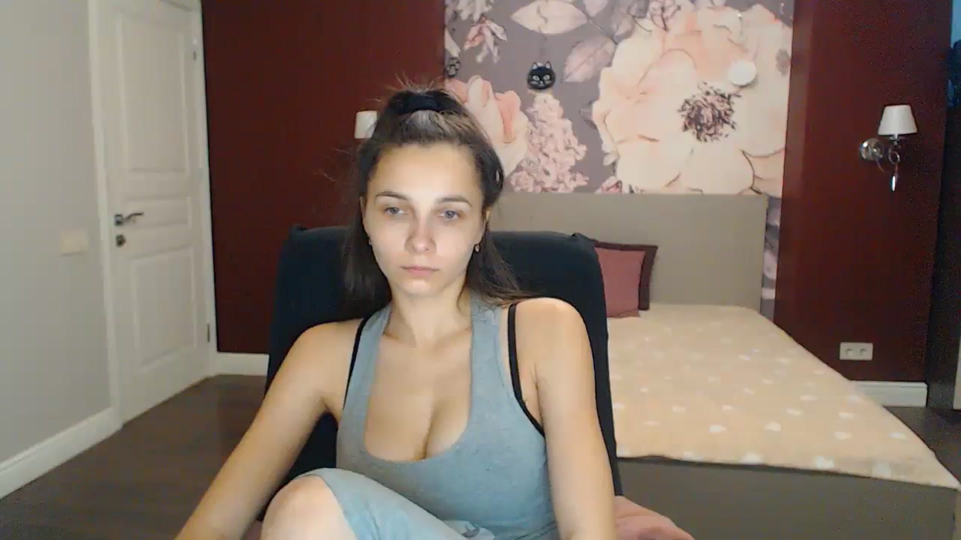 Gallery image thumbnail from Karina_Mils's myfreecams stream on, 12/03/2023, 11:03 image 5 of 20