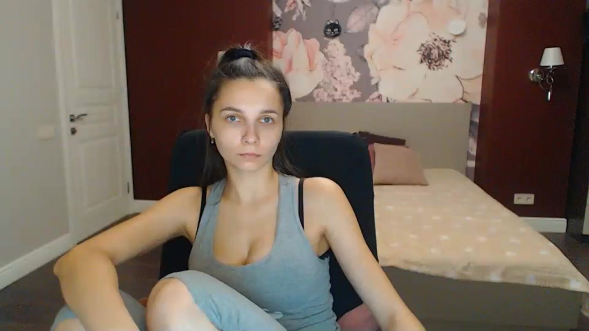 Gallery image thumbnail from Karina_Mils's myfreecams stream on, 12/03/2023, 14:46 image 3 of 20