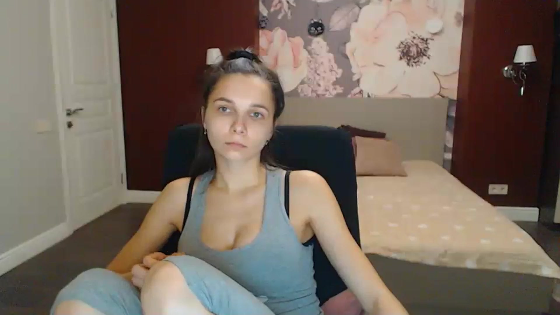Gallery image thumbnail from Karina_Mils's myfreecams stream on, 12/03/2023, 14:46 image 4 of 20