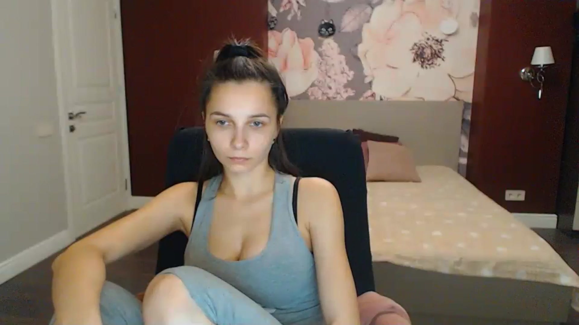 Gallery image thumbnail from Karina_Mils's myfreecams stream on, 12/03/2023, 14:46 image 2 of 20
