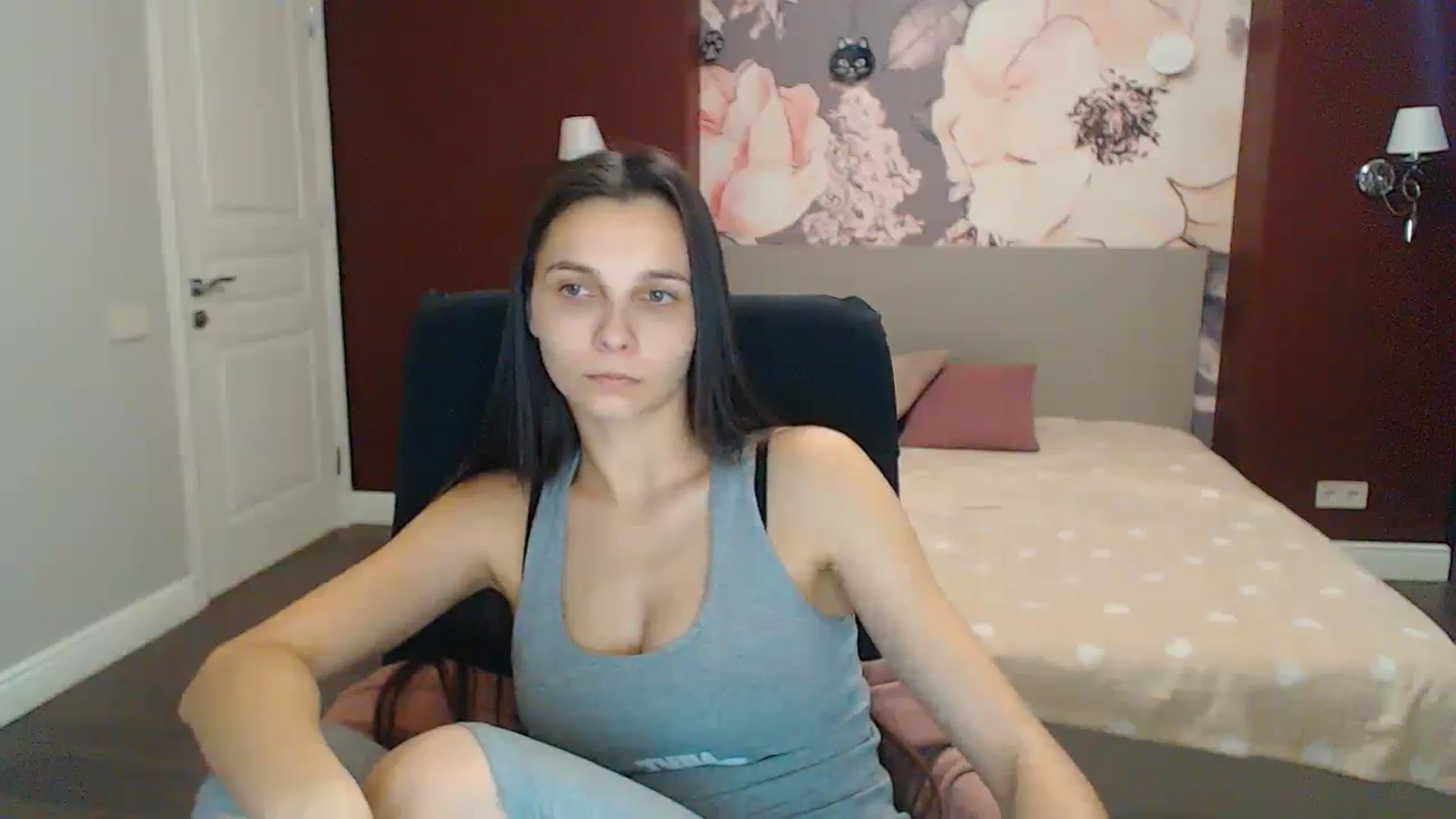 Gallery image thumbnail from Karina_Mils's myfreecams stream on, 12/04/2023, 10:09 image 20 of 20