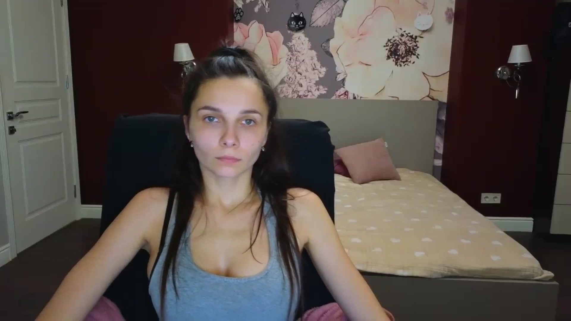 Gallery image thumbnail from Karina_Mils's myfreecams stream on, 12/09/2023, 16:00 image 2 of 20