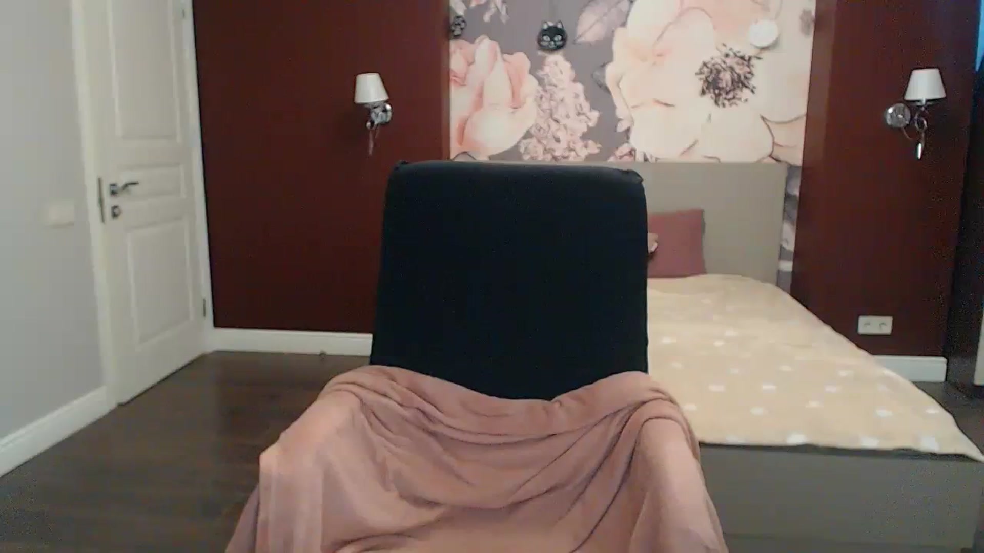 Gallery image thumbnail from Karina_Mils's myfreecams stream on, 12/11/2023, 08:57 image 19 of 20
