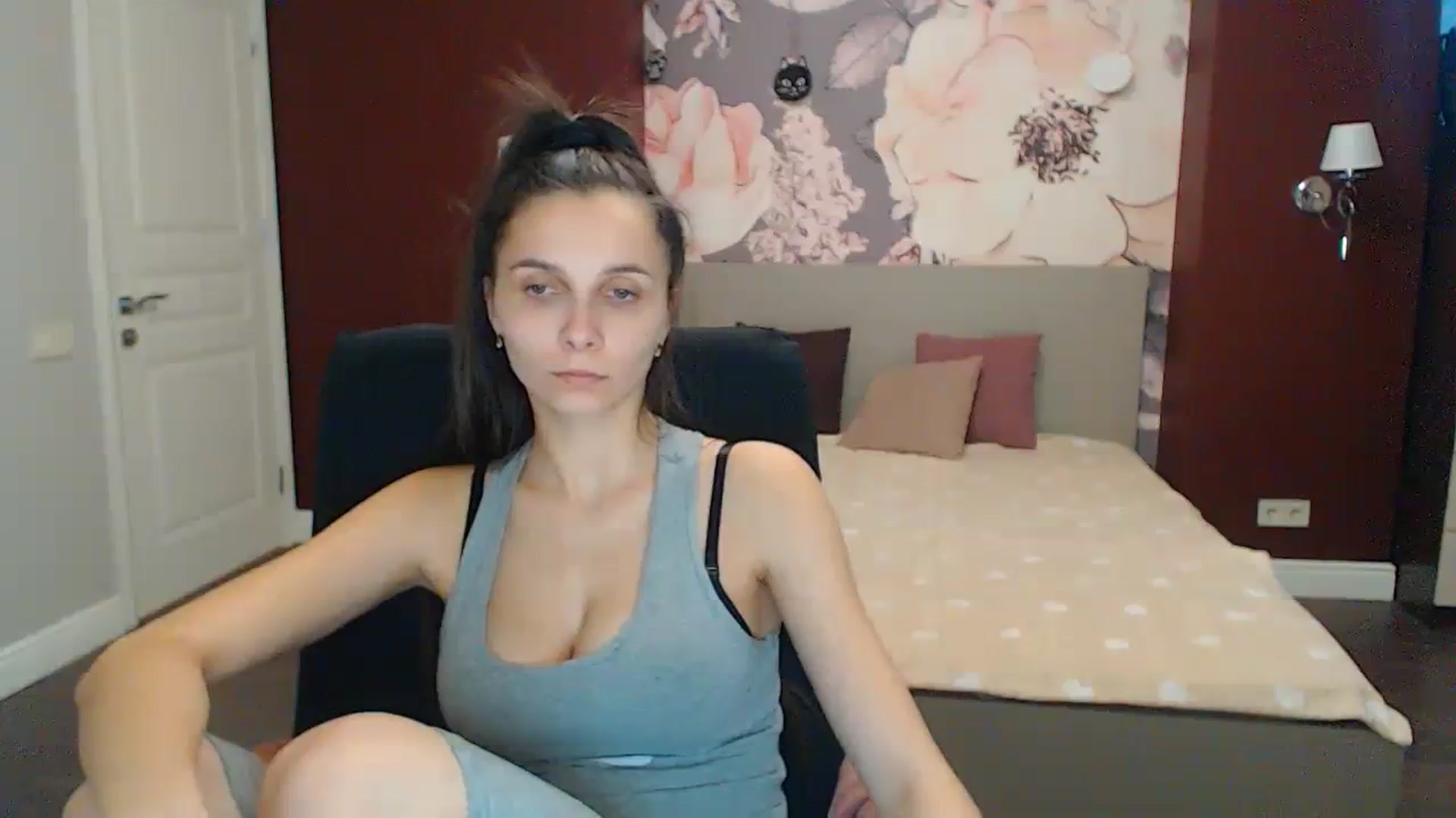 Gallery image thumbnail from Karina_Mils's myfreecams stream on, 12/16/2023, 10:19 image 11 of 20