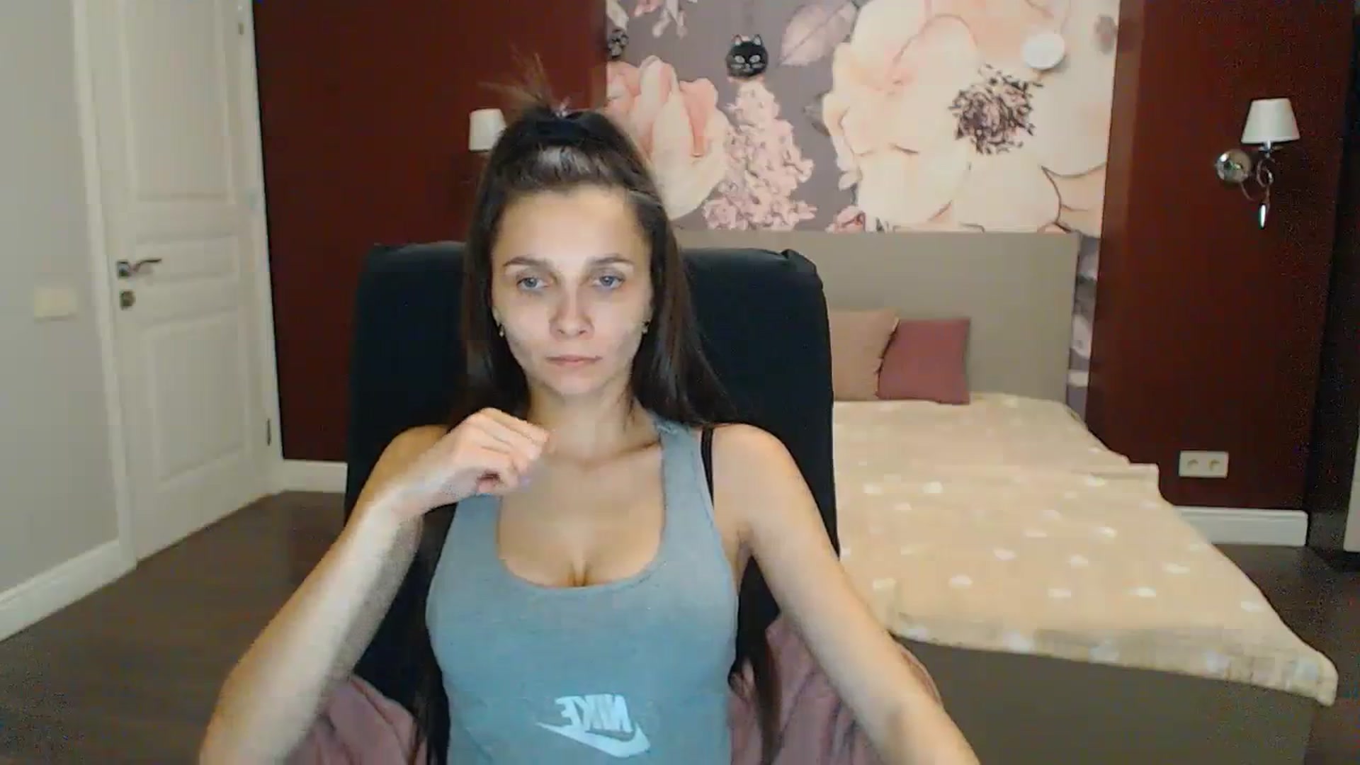Gallery image thumbnail from Karina_Mils's myfreecams stream on, 12/16/2023, 16:28 image 20 of 20