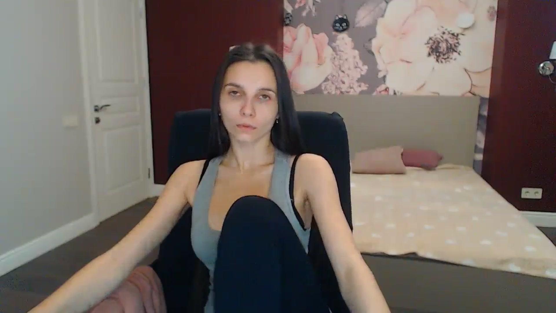 Gallery image thumbnail from Karina_Mils's myfreecams stream on, 12/26/2023, 09:59 image 18 of 20