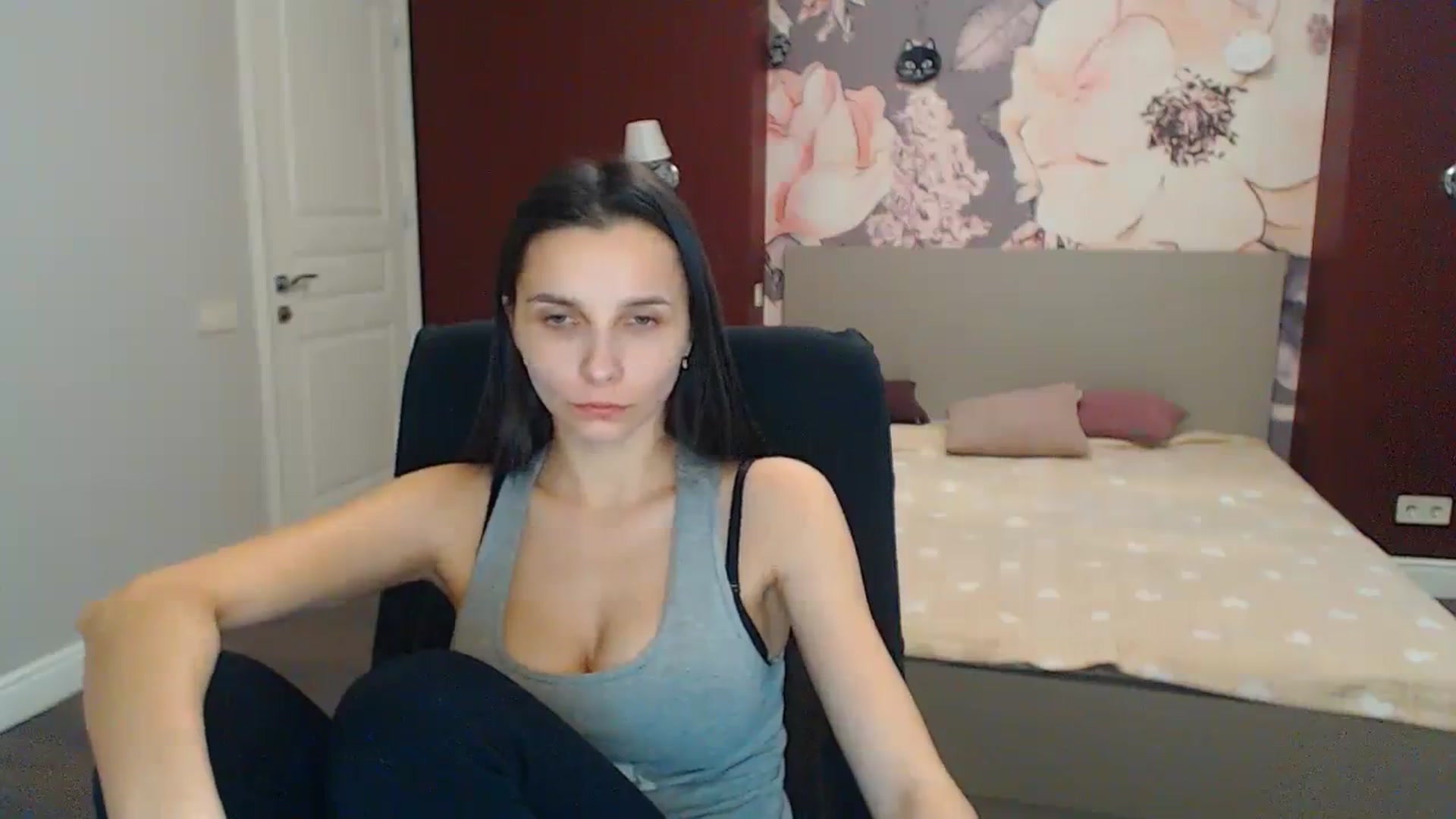 Gallery image thumbnail from Karina_Mils's myfreecams stream on, 12/26/2023, 09:59 image 20 of 20