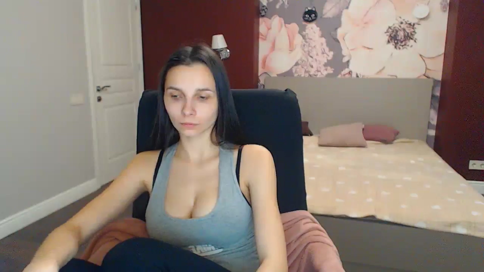 Gallery image thumbnail from Karina_Mils's myfreecams stream on, 12/26/2023, 09:59 image 2 of 20