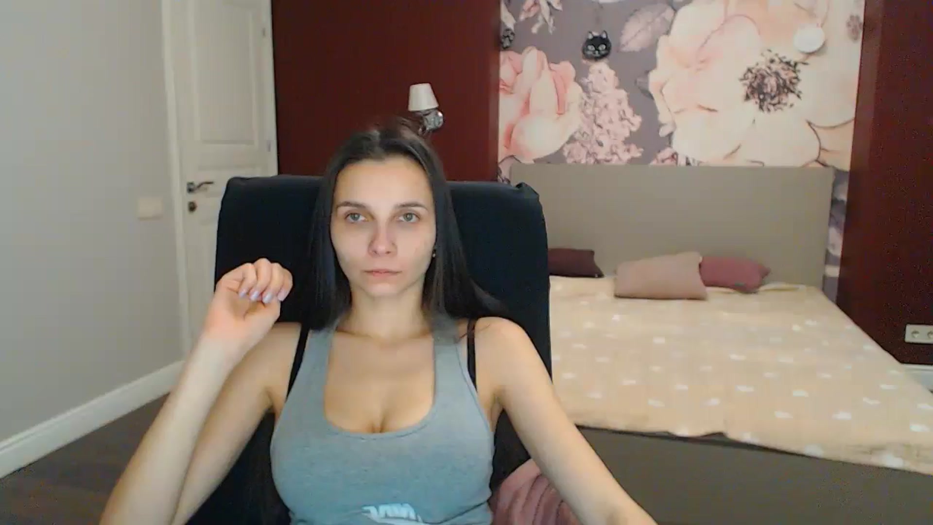 Gallery image thumbnail from Karina_Mils's myfreecams stream on, 12/26/2023, 09:59 image 11 of 20