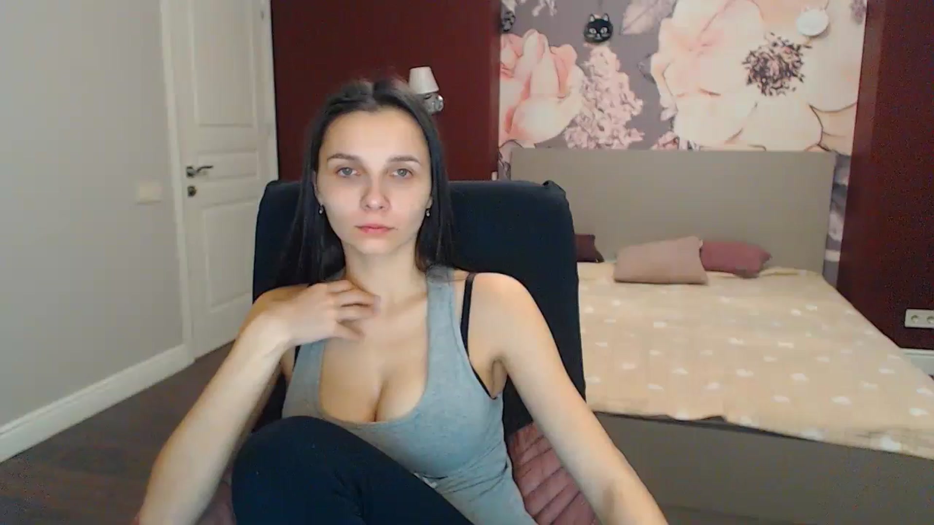 Gallery image thumbnail from Karina_Mils's myfreecams stream on, 12/26/2023, 09:59 image 1 of 20