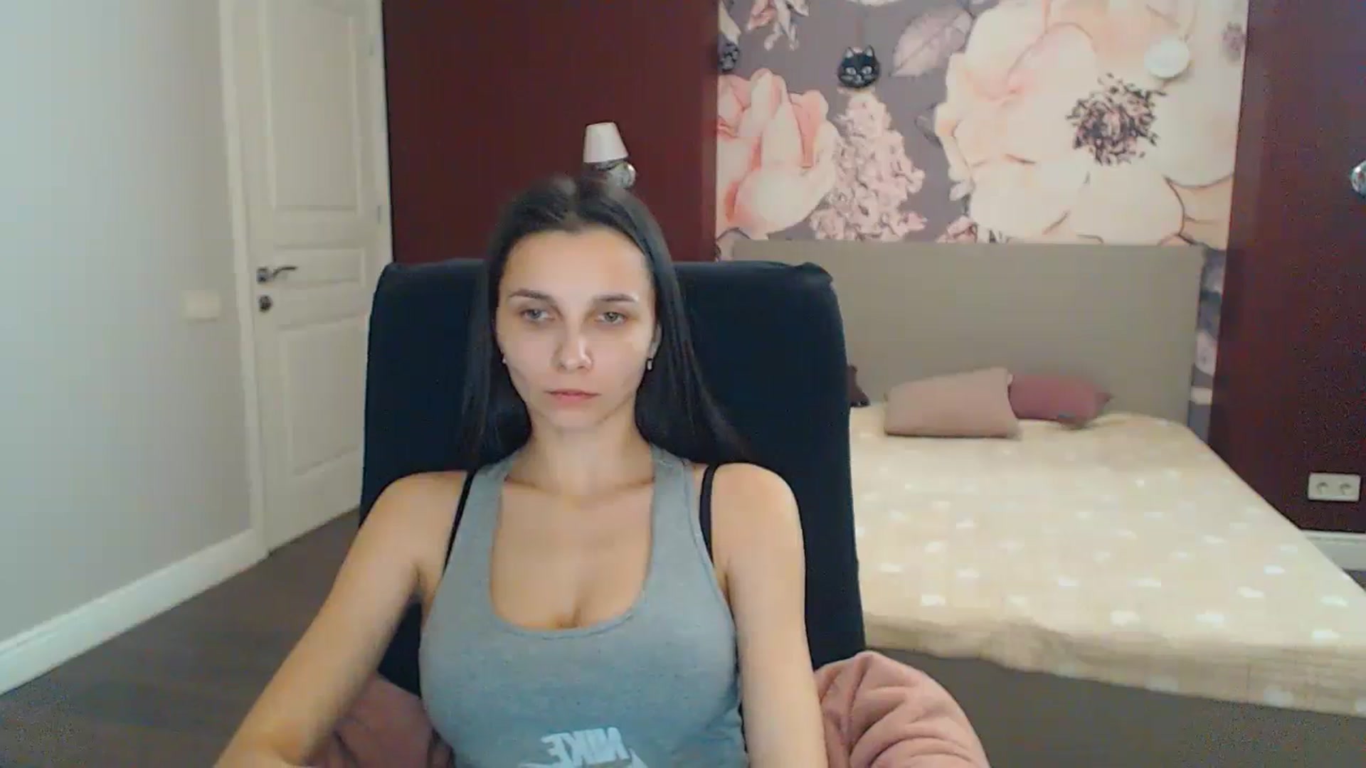 Gallery image thumbnail from Karina_Mils's myfreecams stream on, 12/26/2023, 12:59 image 18 of 20