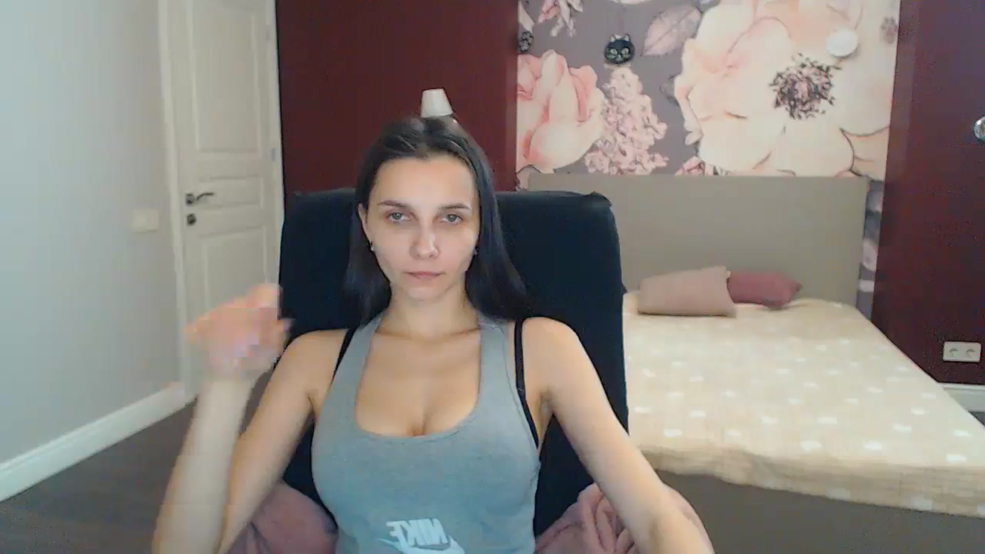 Gallery image thumbnail from Karina_Mils's myfreecams stream on, 12/26/2023, 12:59 image 11 of 20