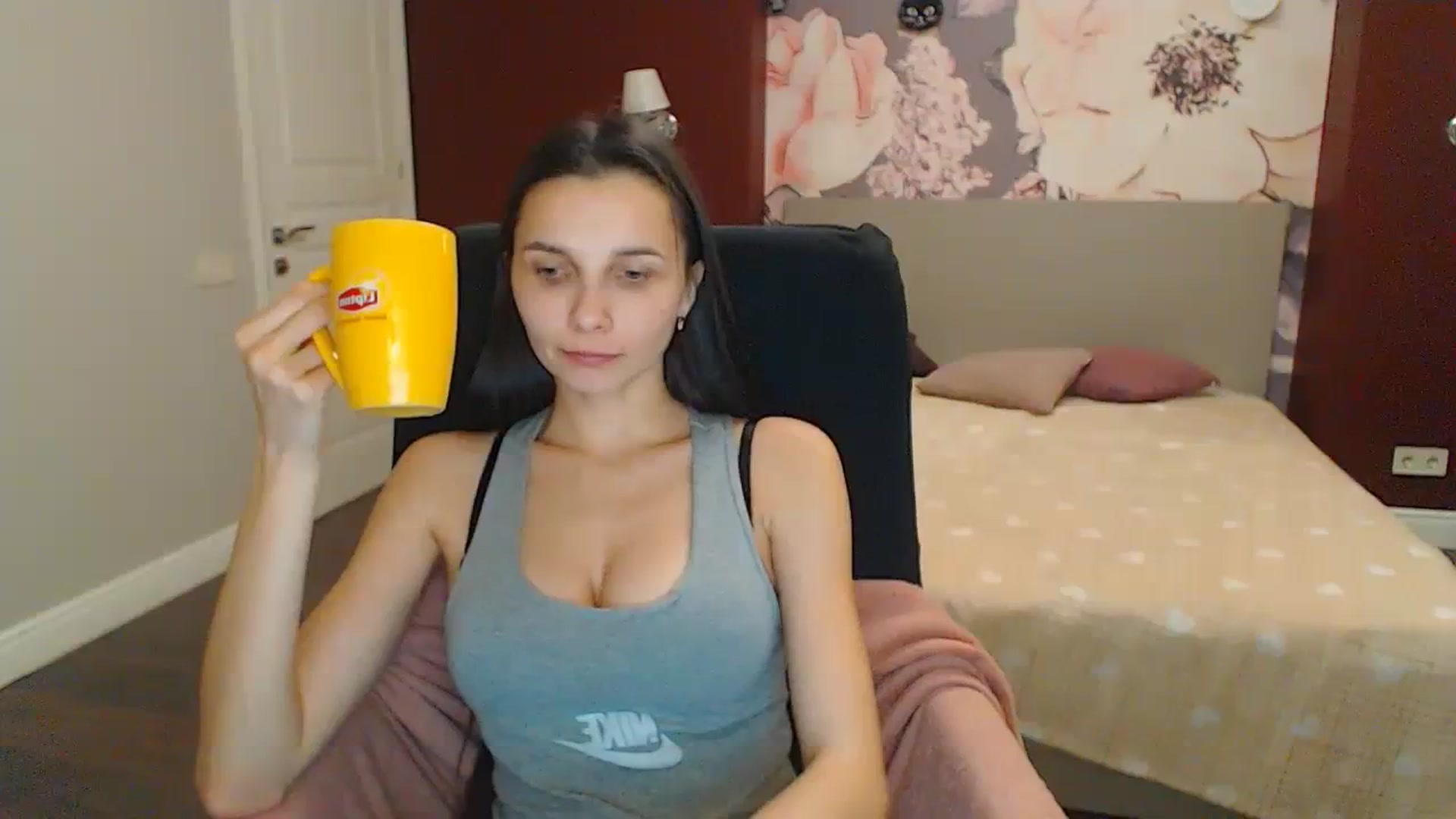 Gallery image thumbnail from Karina_Mils's myfreecams stream on, 12/26/2023, 14:10 image 1 of 20