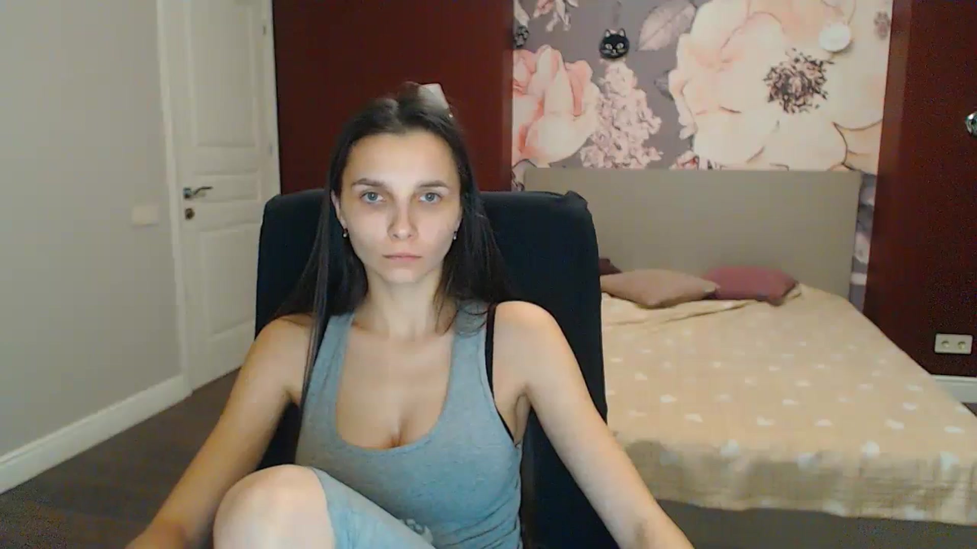 Gallery image thumbnail from Karina_Mils's myfreecams stream on, 12/26/2023, 15:42 image 2 of 20