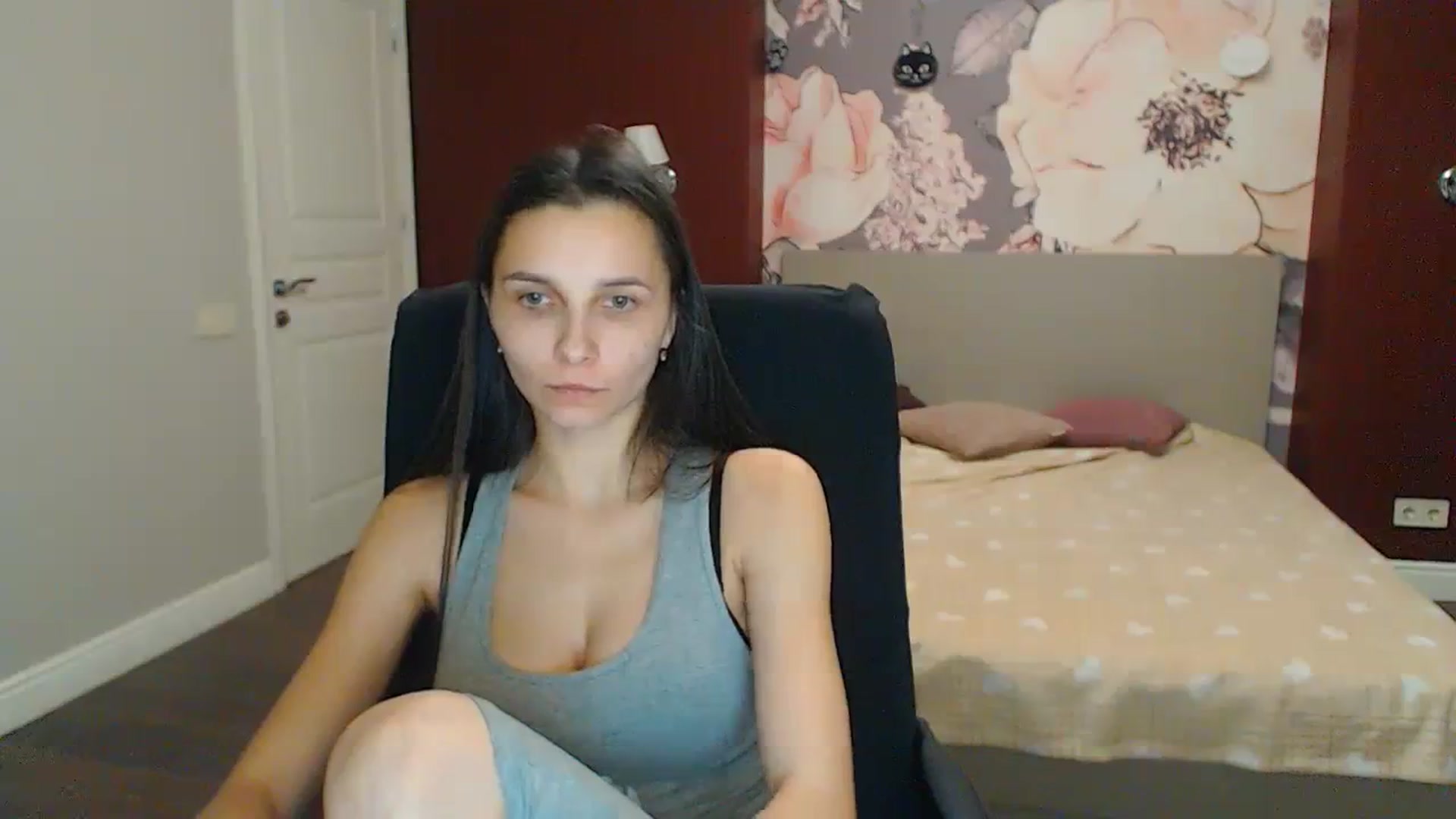 Gallery image thumbnail from Karina_Mils's myfreecams stream on, 12/26/2023, 15:42 image 4 of 20